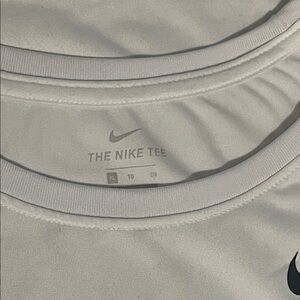 Nike White Crew Neck Tee